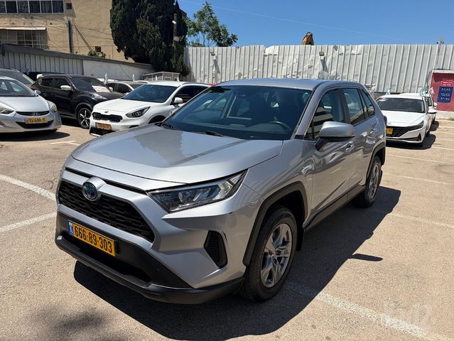 מודעת רכב טויוטה RAV4