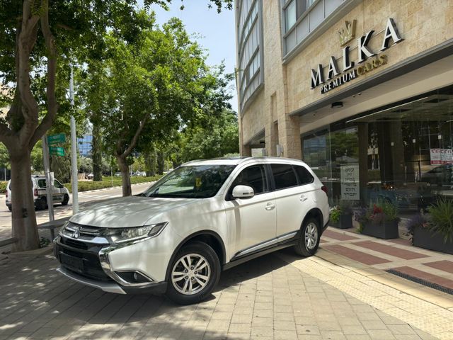 מיצובישי אאוטלנדר