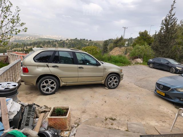 ב מ וו X5