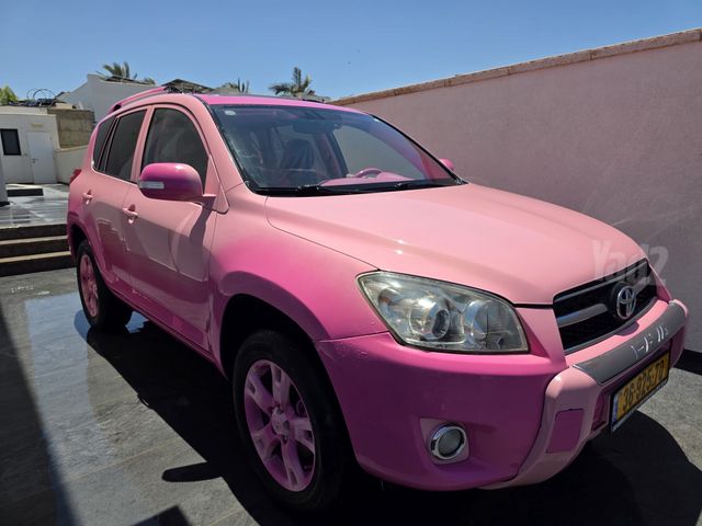 טויוטה RAV4