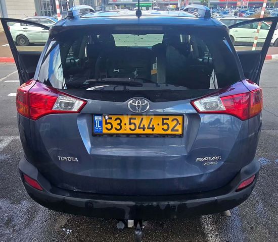 טויוטה RAV4