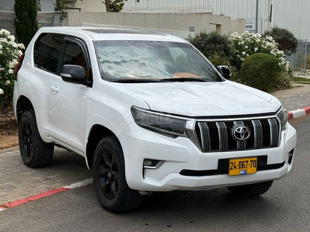 טויוטה לנד קרוזר