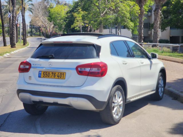 מרצדס-בנץ GLA