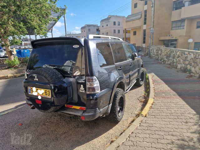 מיצובישי פג'רו