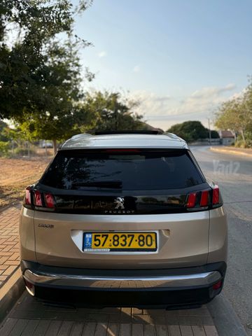 פיג'ו 3008