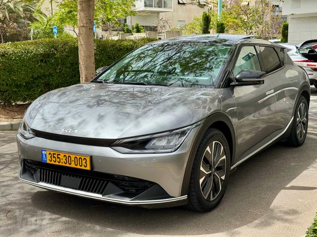 מודעת רכב קיה EV6