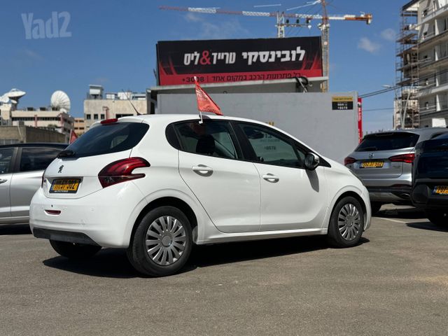 פיג'ו 208