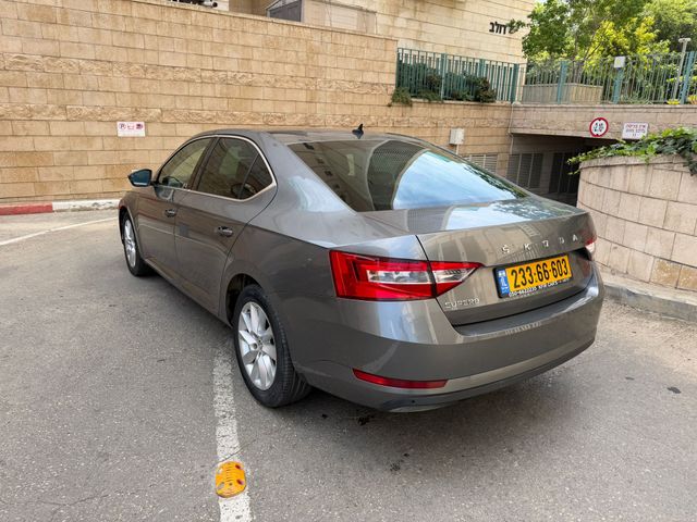 סקודה סופרב