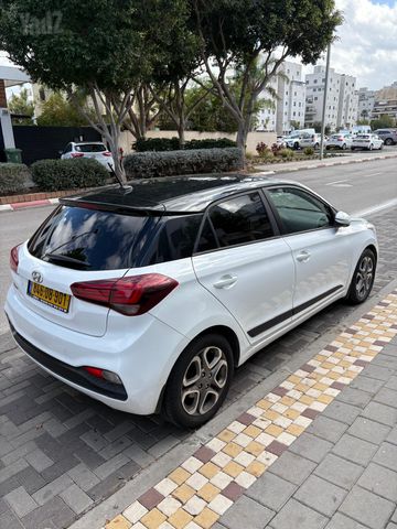 יונדאי i20