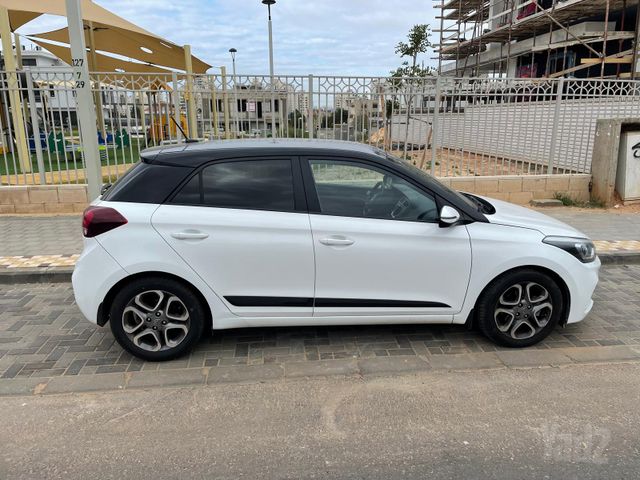 יונדאי i20
