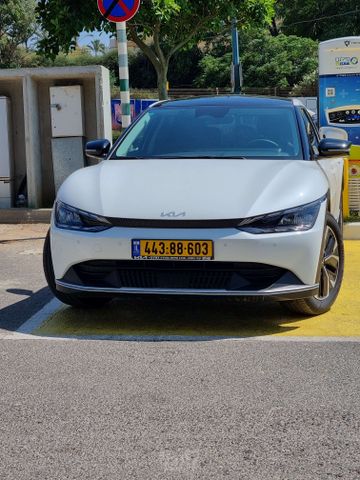 מודעת רכב קיה EV6