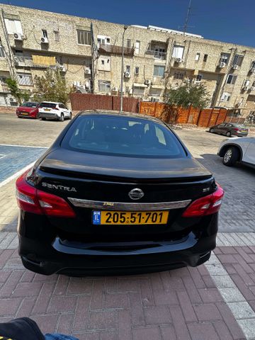 ניסאן סנטרה