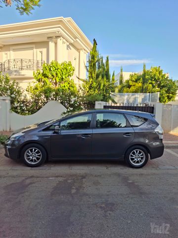 מודעת רכב טויוטה פריוס פלוס