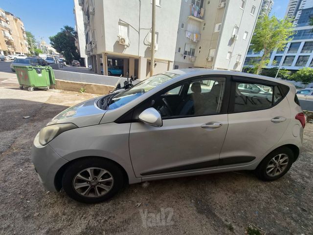 יונדאי i10