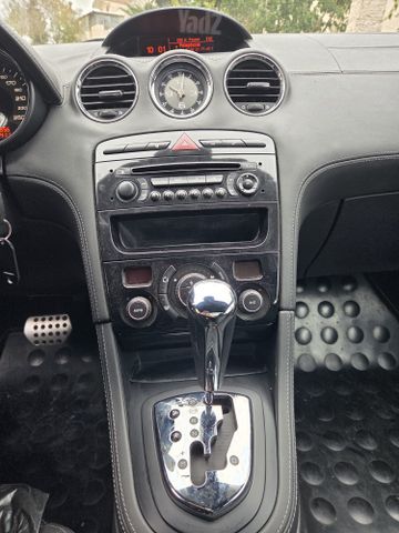 פיג'ו RCZ