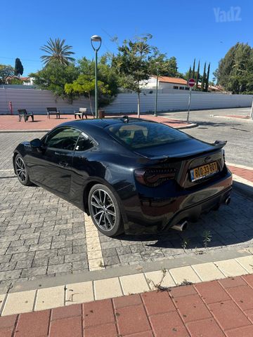 סובארו BRZ