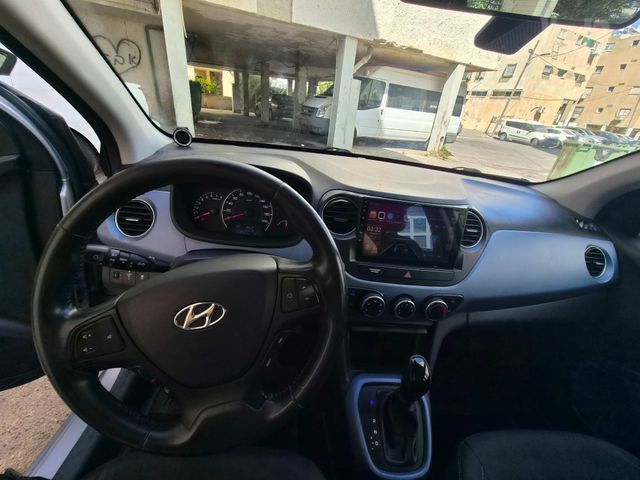יונדאי i10