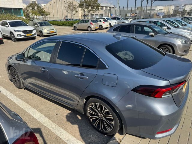 טויוטה קורולה