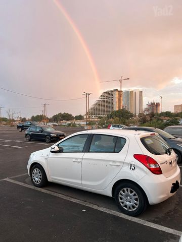 מודעת רכב יונדאי i20