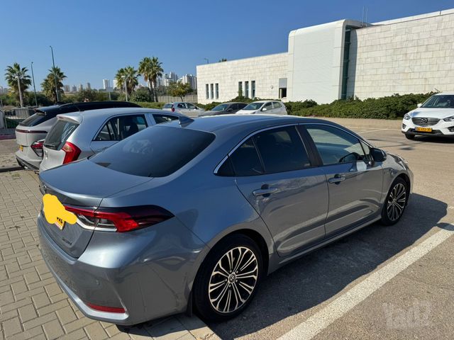 מודעת רכב טויוטה קורולה