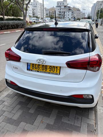 יונדאי i20