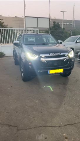 מודעת רכב איסוזו די-מקס