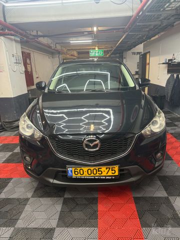 מודעת רכב מאזדה CX-5