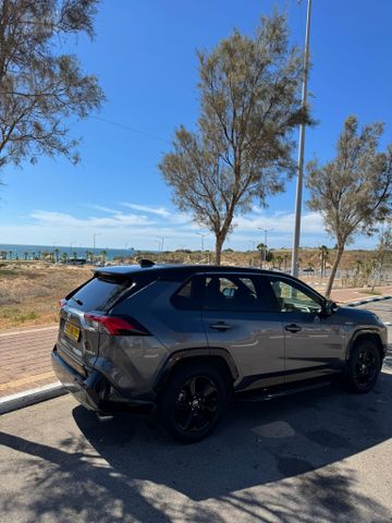 מודעת רכב טויוטה RAV4