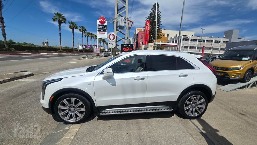 קאדילק XT4
