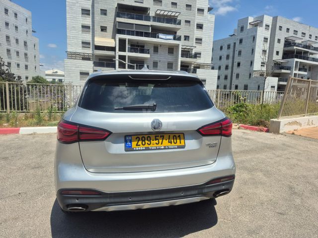 אם ג'י EHS PHEV