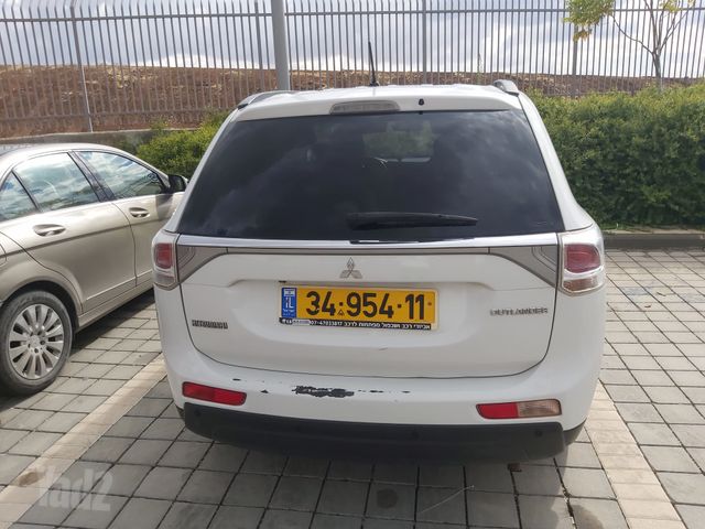 מיצובישי אאוטלנדר