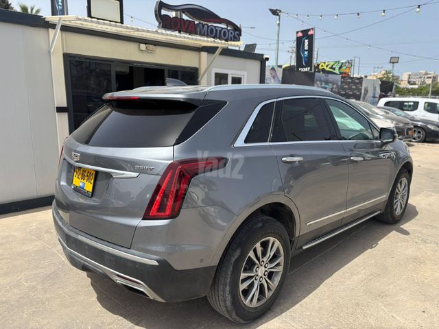 קאדילק XT5