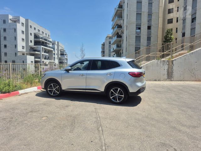 אם ג'י EHS PHEV