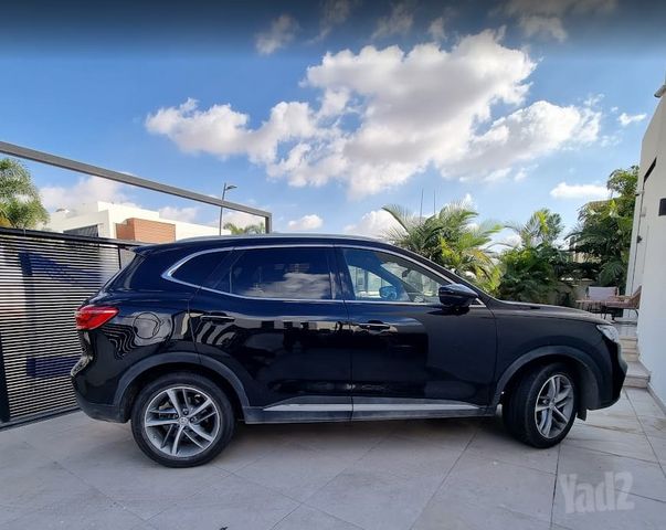 מודעת רכב אם ג'י EHS PHEV