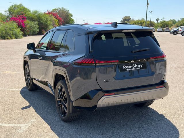 טויוטה RAV4
