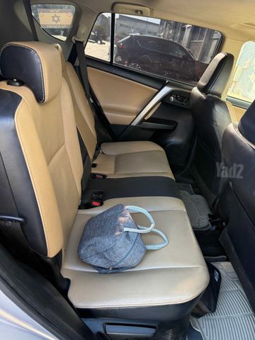 טויוטה RAV4