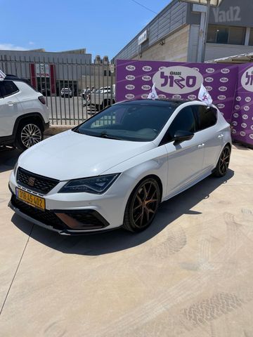 מודעת רכב סיאט לאון