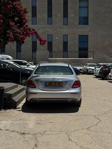 מרצדס-בנץ E-class