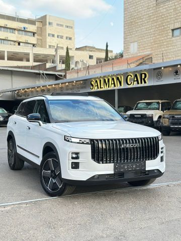 ג'אקו J7
