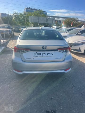 טויוטה קורולה