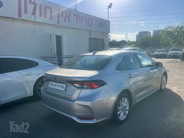 טויוטה קורולה