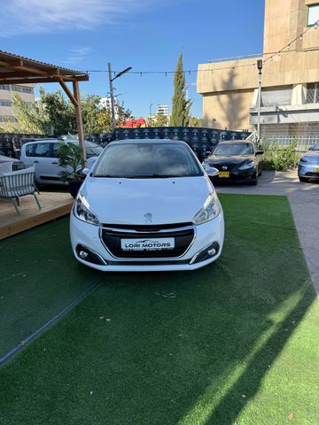 פיג'ו 208