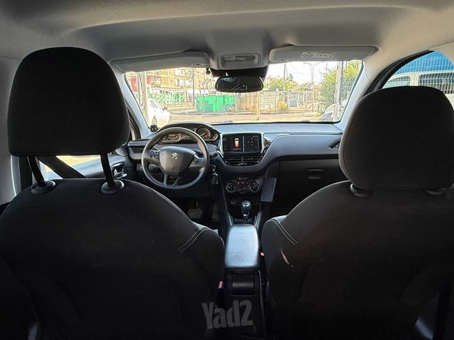 פיג'ו 208
