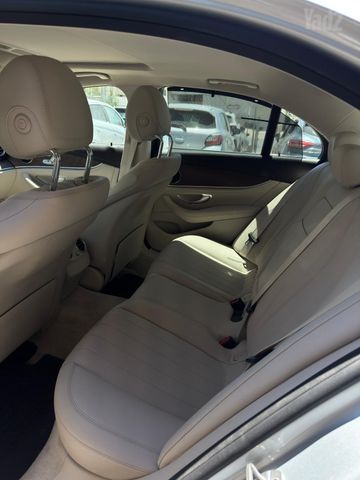 מרצדס-בנץ E-class