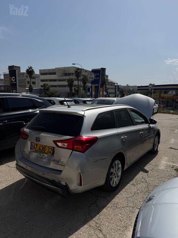 מודעת רכב טויוטה אוריס