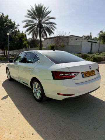 סקודה סופרב