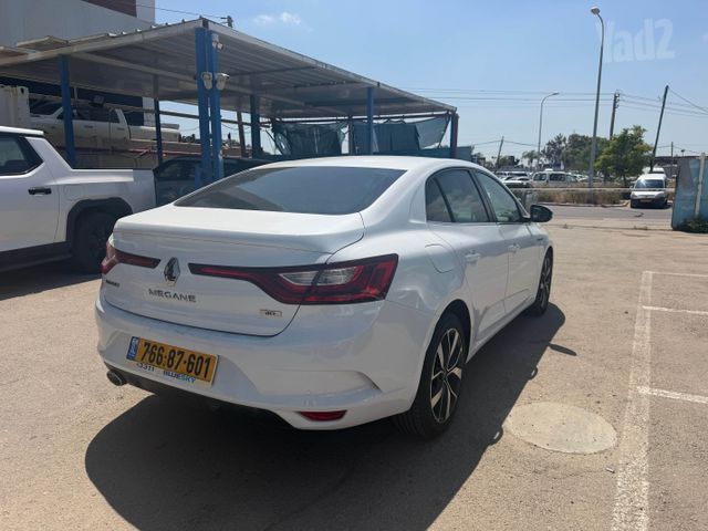 רנו מגאן
