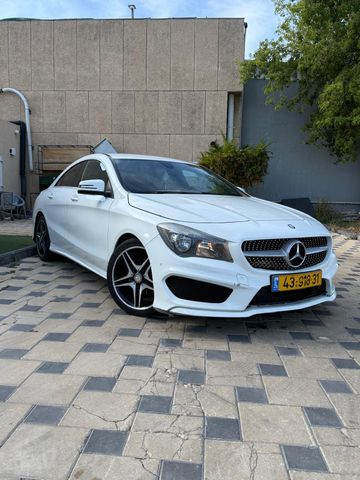 CLA AMG Line CLA 180 אוט׳ 1.6 (122 כ״ס)