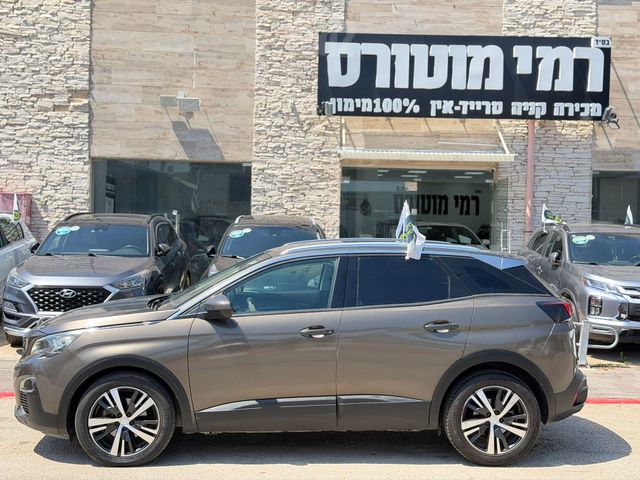 פיג'ו 3008