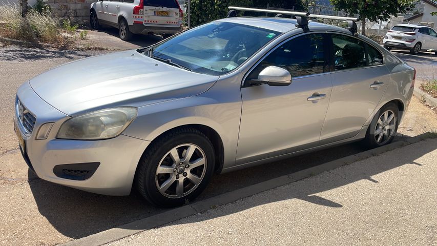 וולוו S60